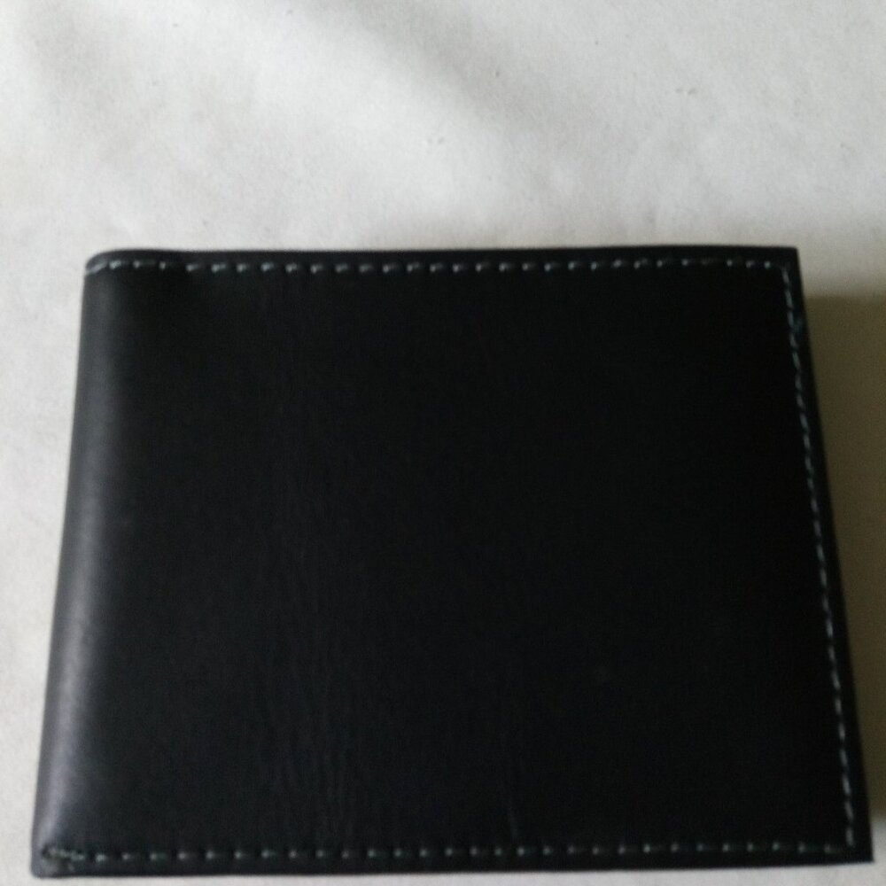 Men's black leather wallet NWOT